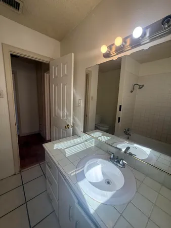 $139,900 | 4913 40th Street, Lubbock, TX 79414