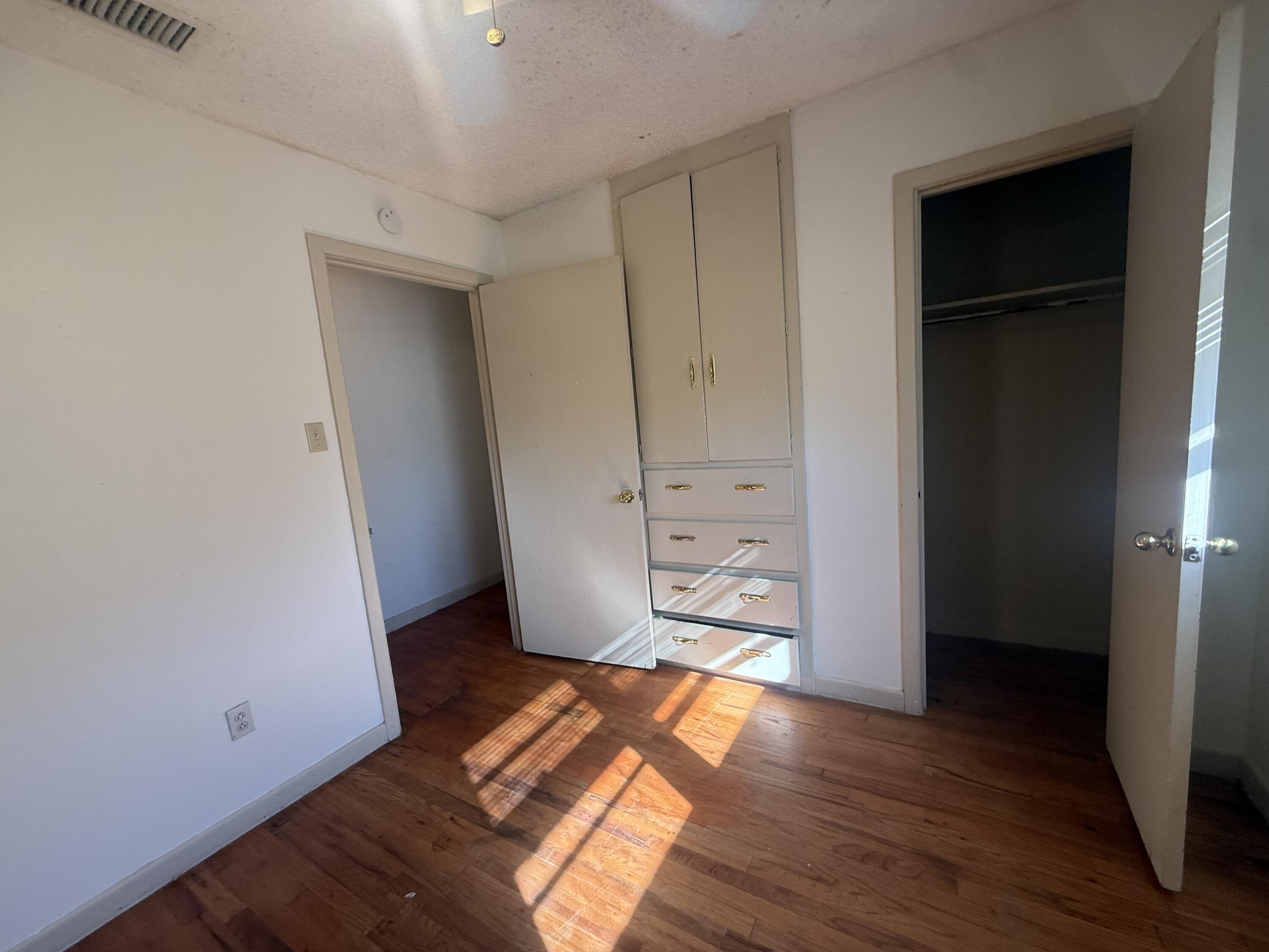 4913 40th Street Lubbock, TX 79414 - Photo 18 of 25 IMG_5722