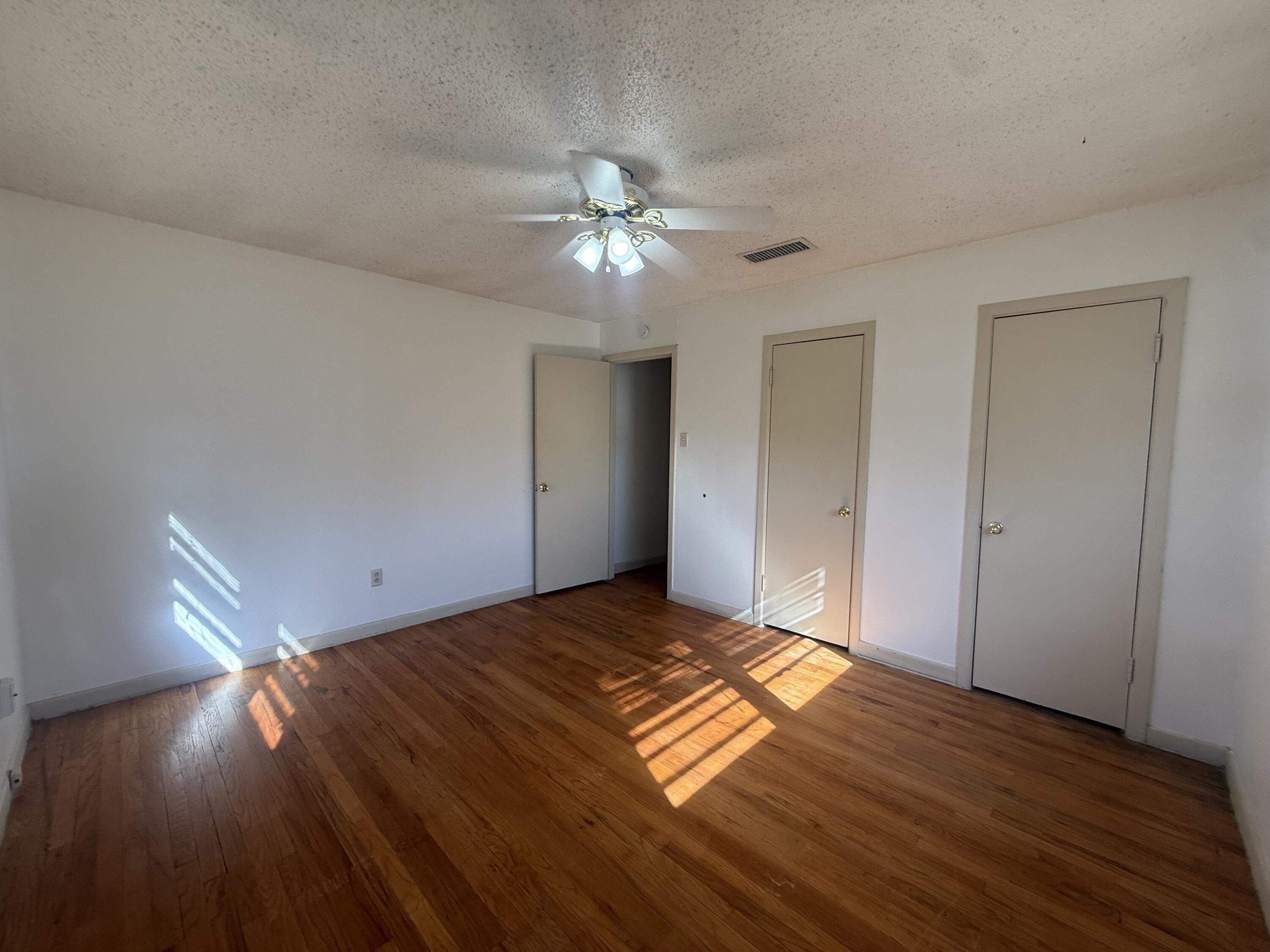 4913 40th Street Lubbock, TX 79414 - Photo 21 of 25 IMG_5717