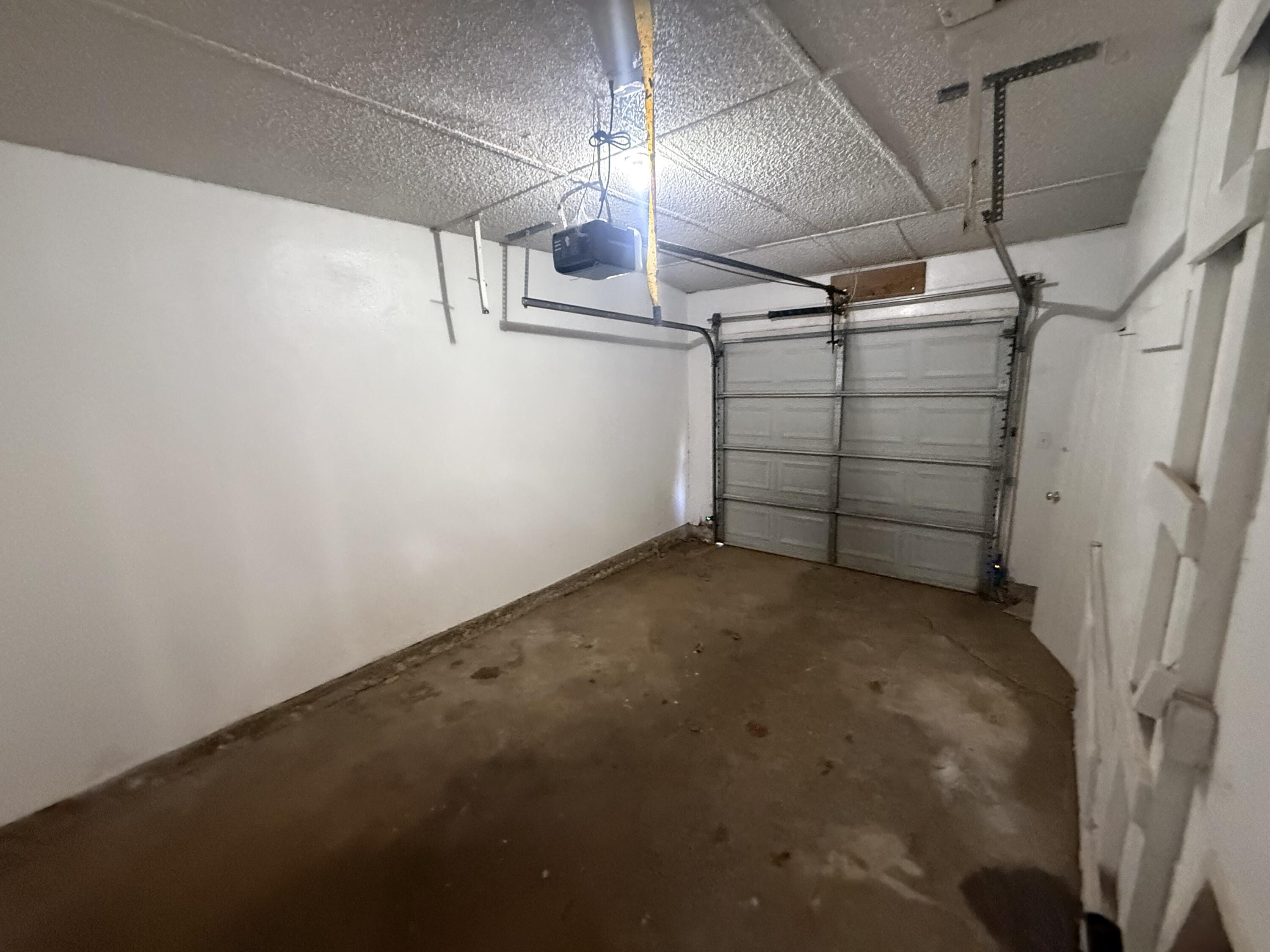 4913 40th Street Lubbock, TX 79414 - Photo 23 of 25 IMG_5701