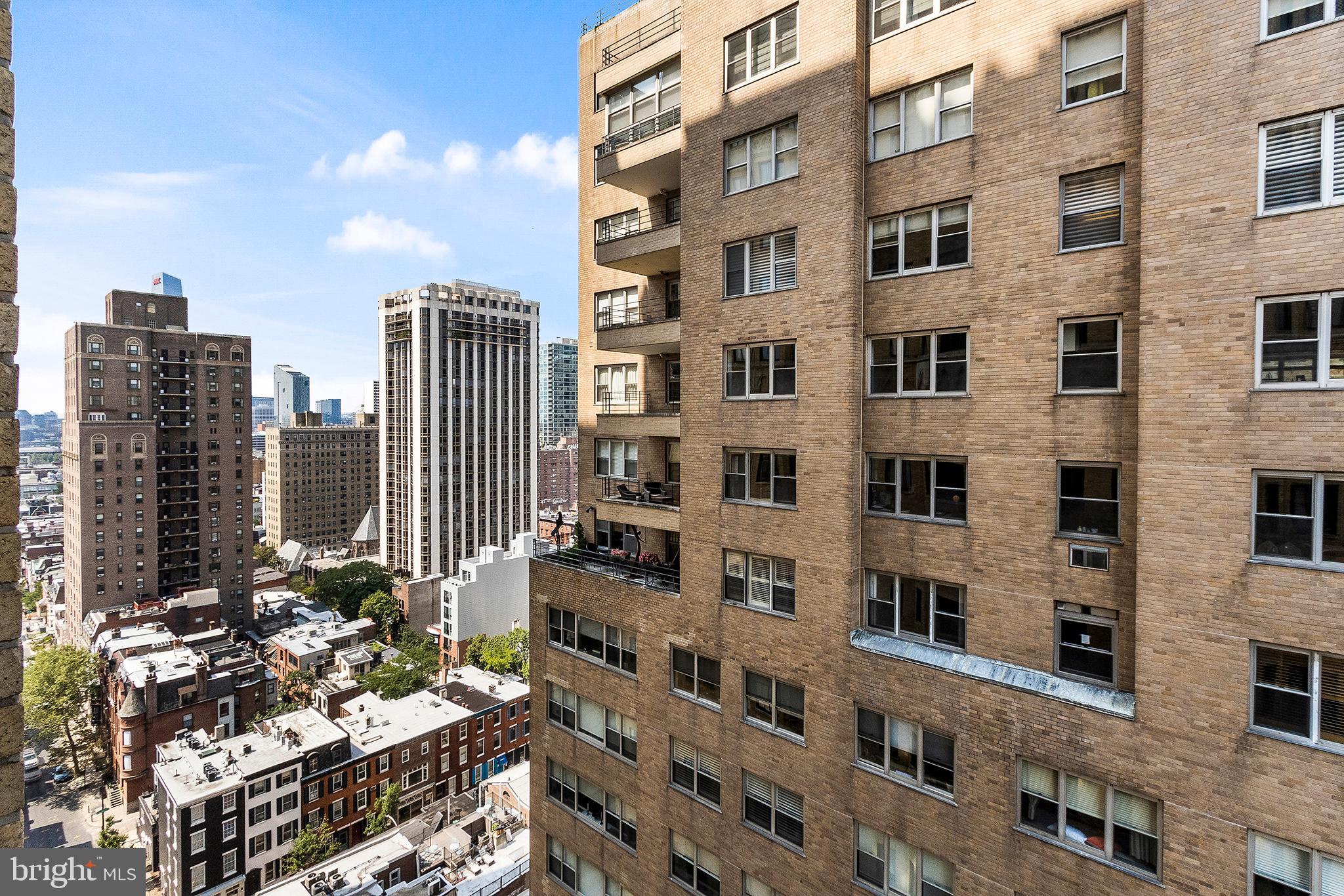 222 West Rittenhouse Square, Unit 1802 Philadelphia, PA 19103 - Photo 5 of 31