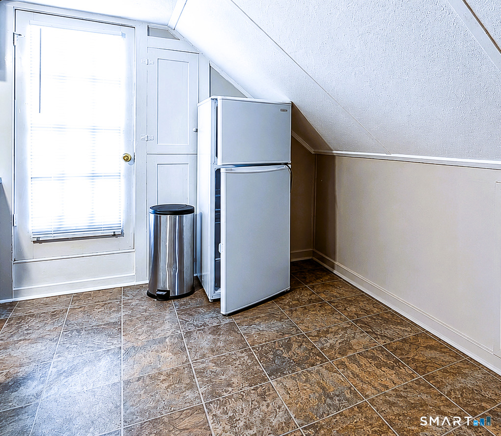 356 Main Street, Unit 3 Wallingford, CT 06492 - Photo 4 of 10
