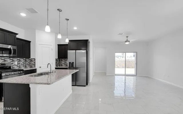 $311,950 | 15149 Target Avenue, El Paso, TX 79938