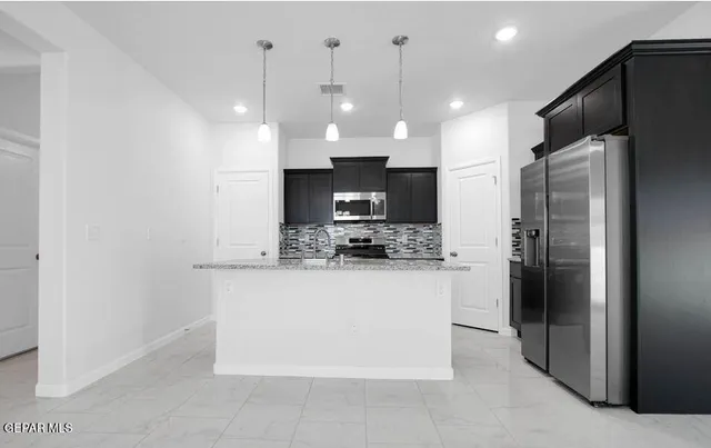 $311,950 | 15149 Target Avenue, El Paso, TX 79938