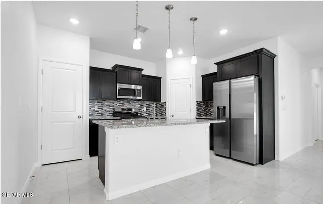 $311,950 | 15149 Target Avenue, El Paso, TX 79938