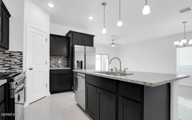 $311,950 | 15149 Target Avenue, El Paso, TX 79938