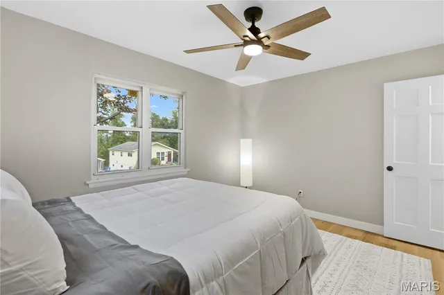 $245,000 | 236 Ballwin Avenue, Winchester, MO 63021