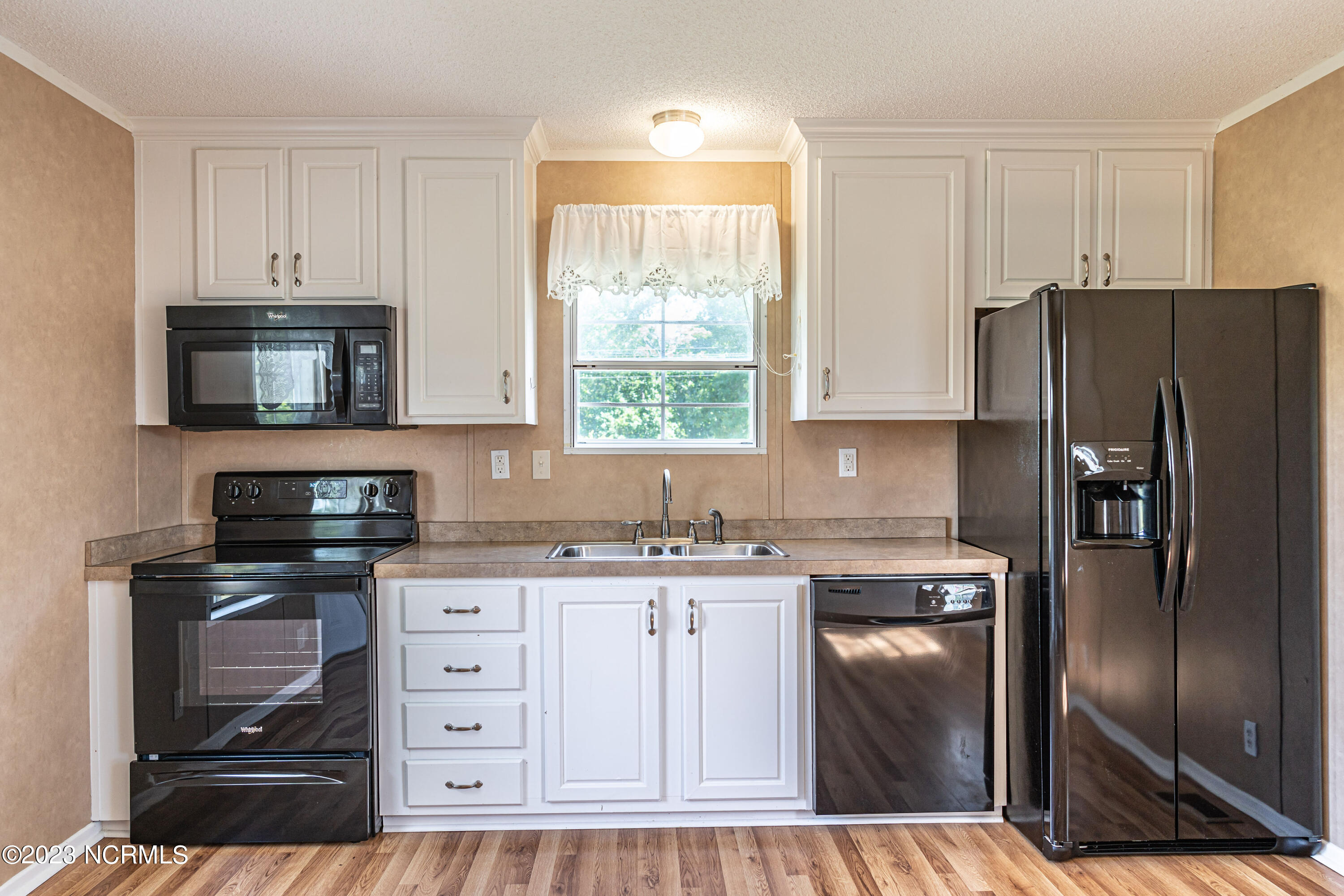 601 Morrison Bridge Road Vass, NC 28394 - Photo 8 of 39 DSC08479
