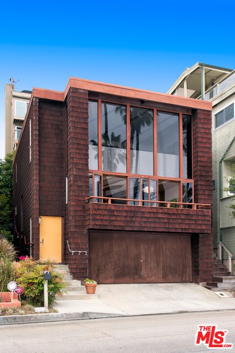 6623 Esplanade Playa del Rey, CA 90293 - Photo 2 of 28 Gallery Image 2