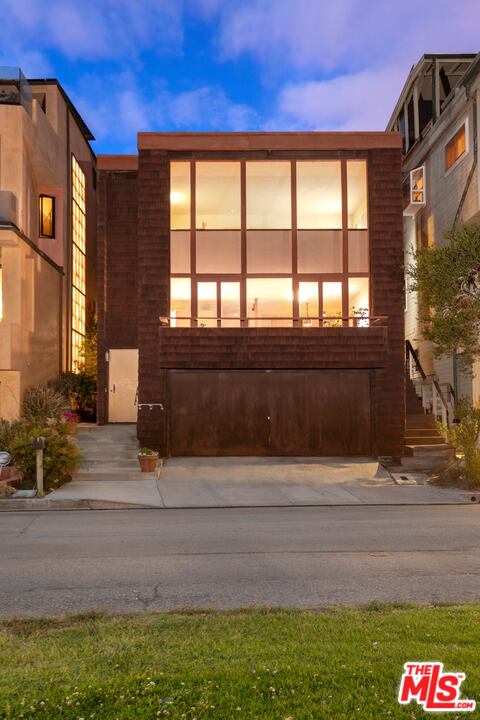 6623 Esplanade Playa del Rey, CA 90293 - Photo 20 of 28 Gallery Image 20