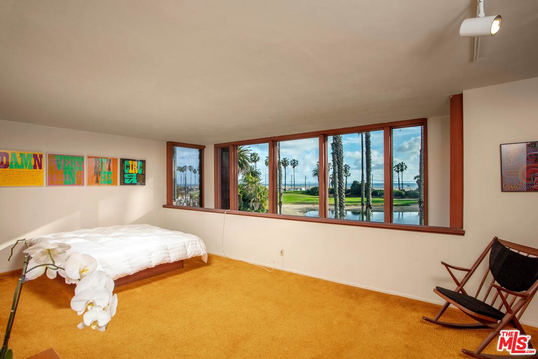 6623 Esplanade Playa del Rey, CA 90293 - Photo 8 of 28 Gallery Image 8