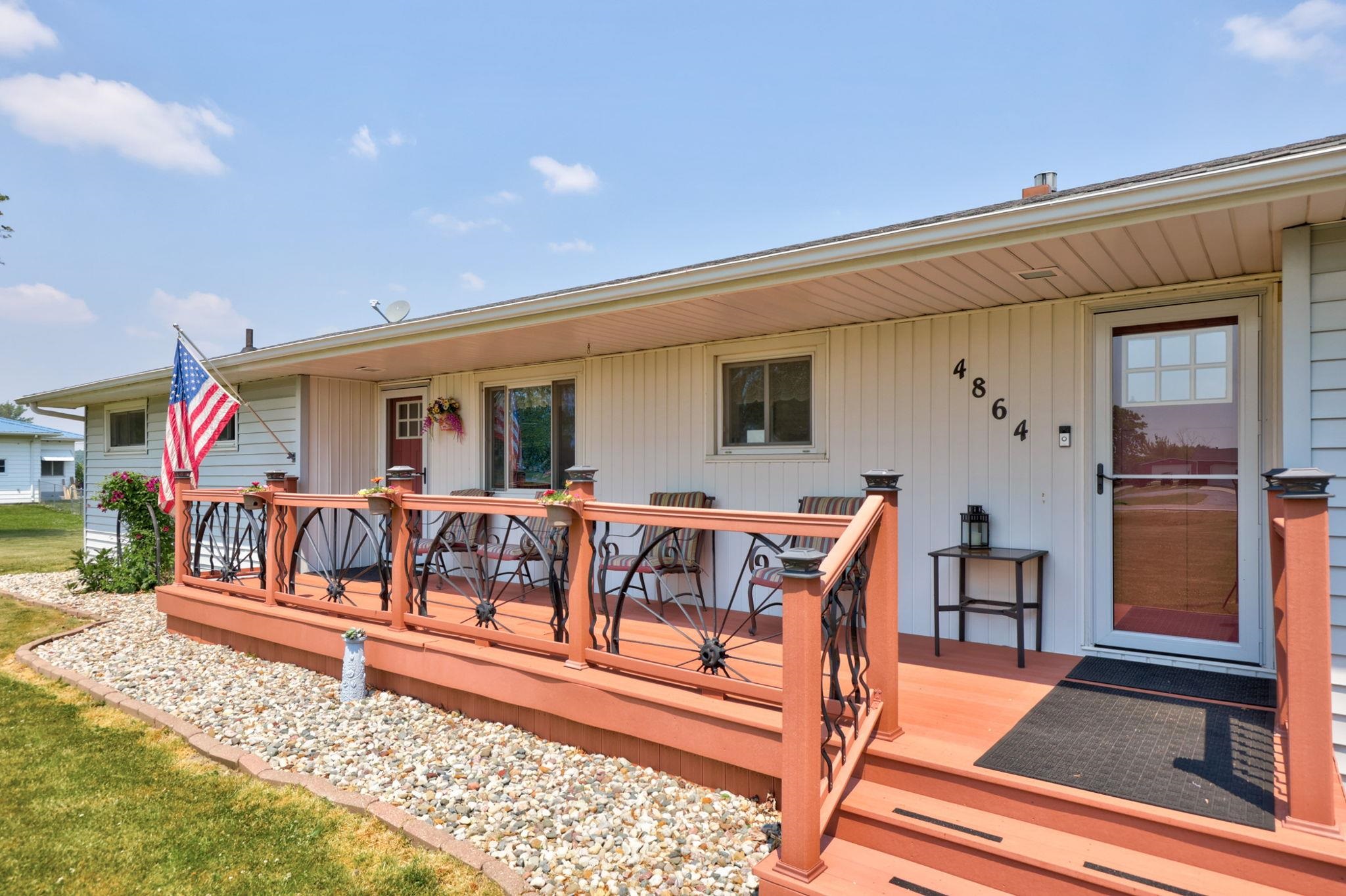 4864 Barnes Road Millington, MI 48746 - Photo 4 of 47