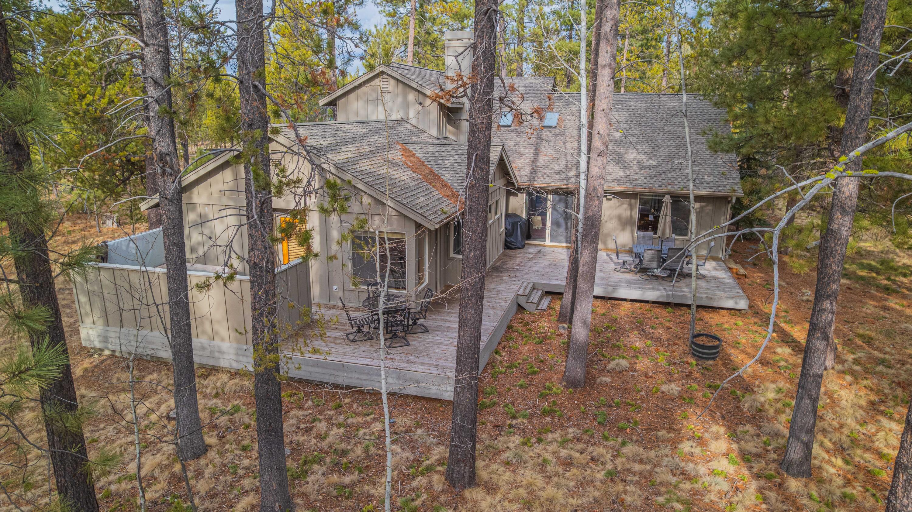 57655 Aspen Lane, Unit 2 Sunriver, OR 97707 - Photo 45 of 47 25 - back drone shot