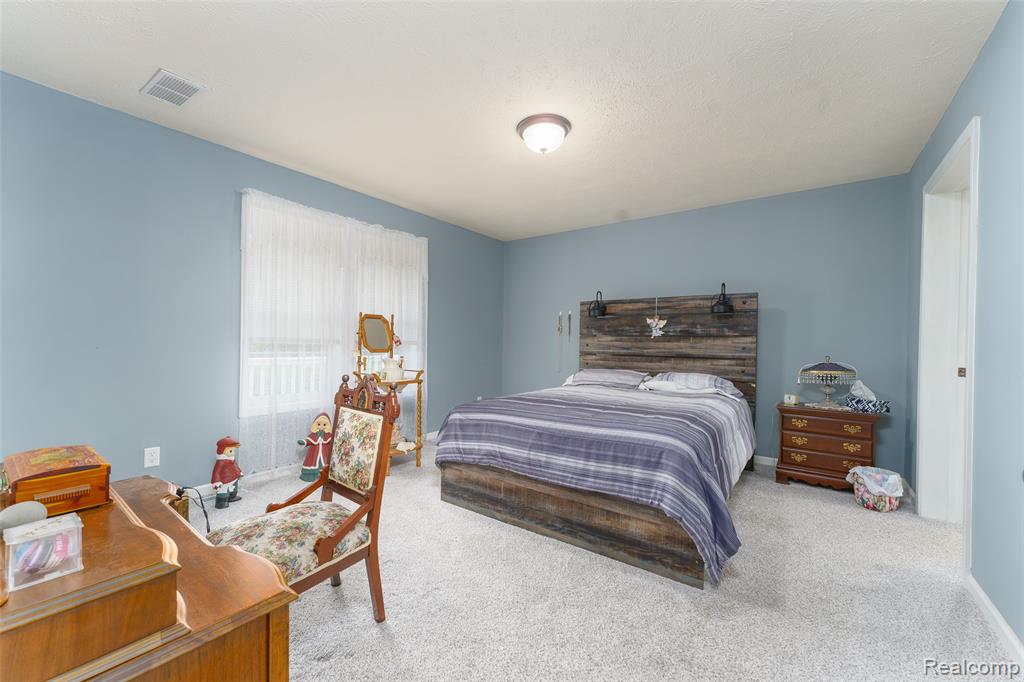5601 Lovejoy Road Fowlerville, MI 48836 - Photo 16 of 40