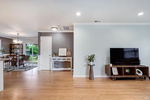 $935,000 | 856 5th Street West, Sonoma, CA 95476