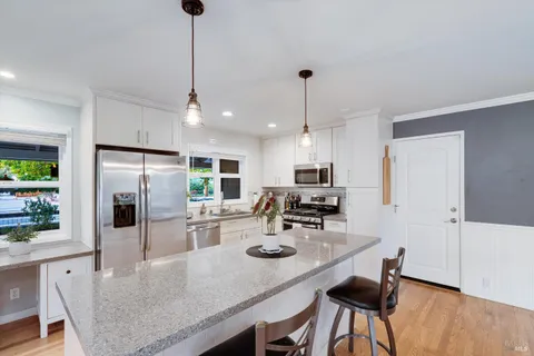 $935,000 | 856 5th Street West, Sonoma, CA 95476