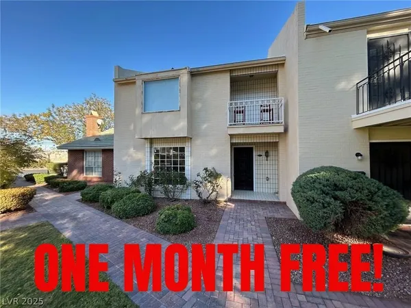 $1,750 | 596 Tam O Shanter, Las Vegas, NV 89109