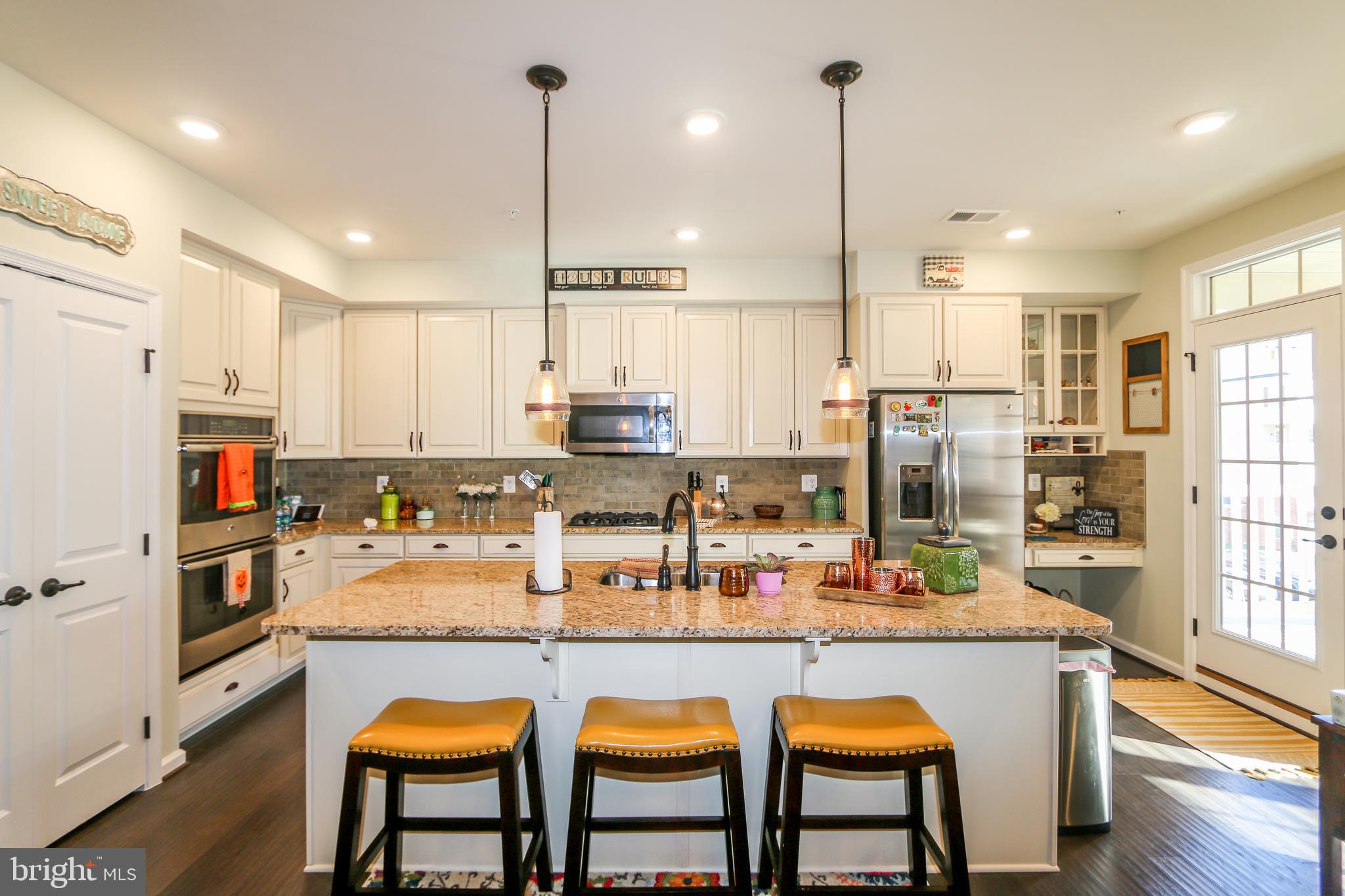 13603 Rockingham Lane Gainesville, VA 20155 - Photo 1 of 36 Did we mention it has a HUGE island?