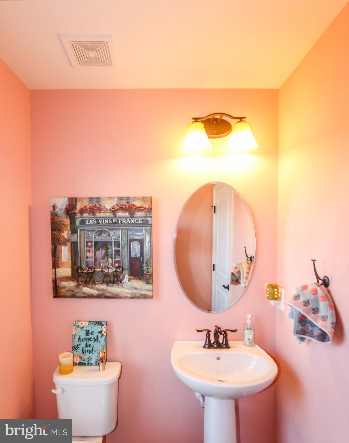 13603 Rockingham Lane Gainesville, VA 20155 - Photo 10 of 36 1/2 Bath on the Main Floor
