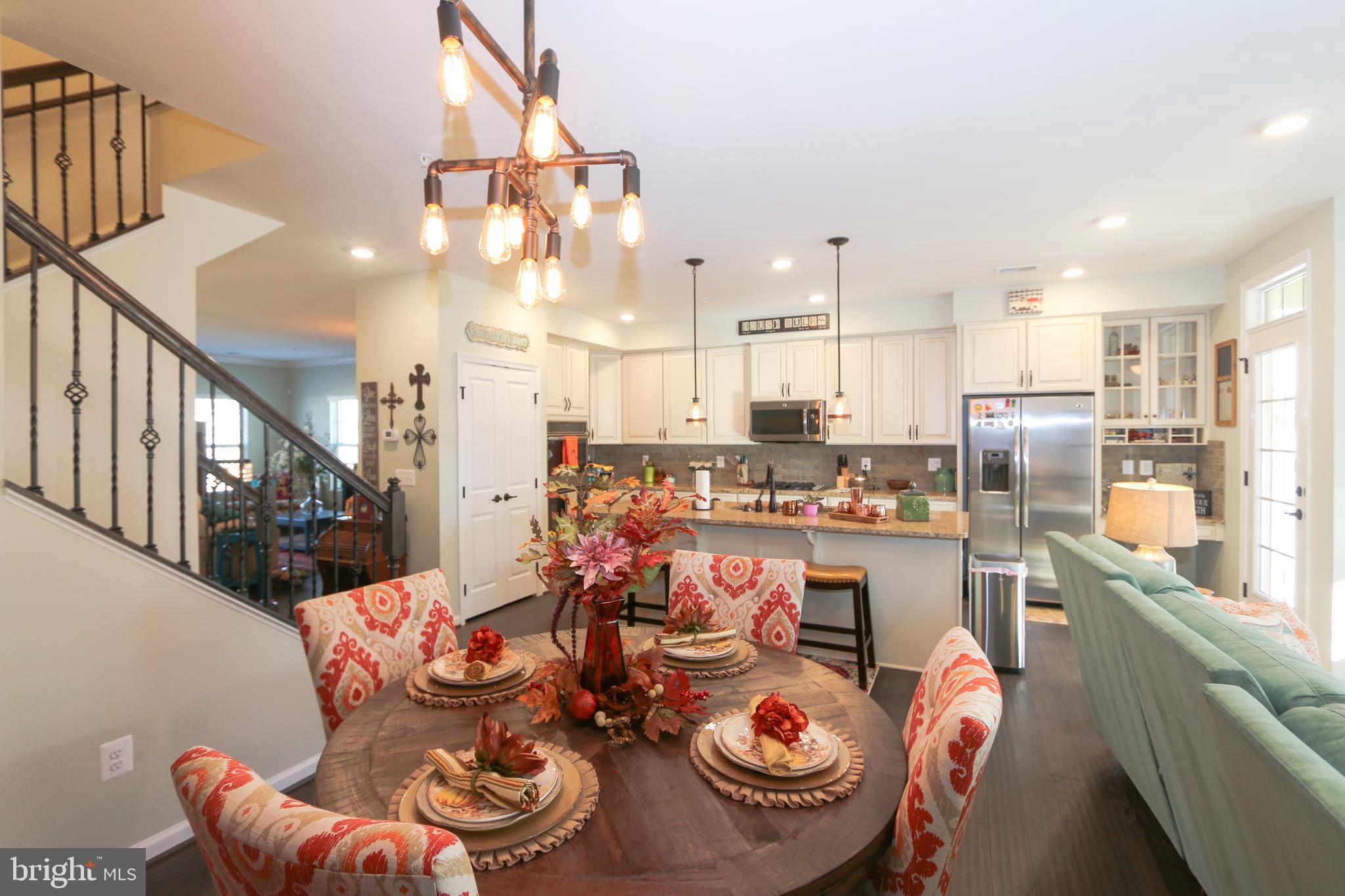 13603 Rockingham Lane Gainesville, VA 20155 - Photo 34 of 36 Space for entertaining