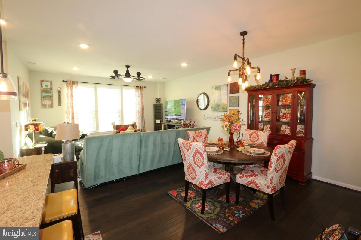 13603 Rockingham Lane Gainesville, VA 20155 - Photo 5 of 36 Upgraded Lighting and Ceiling Fans