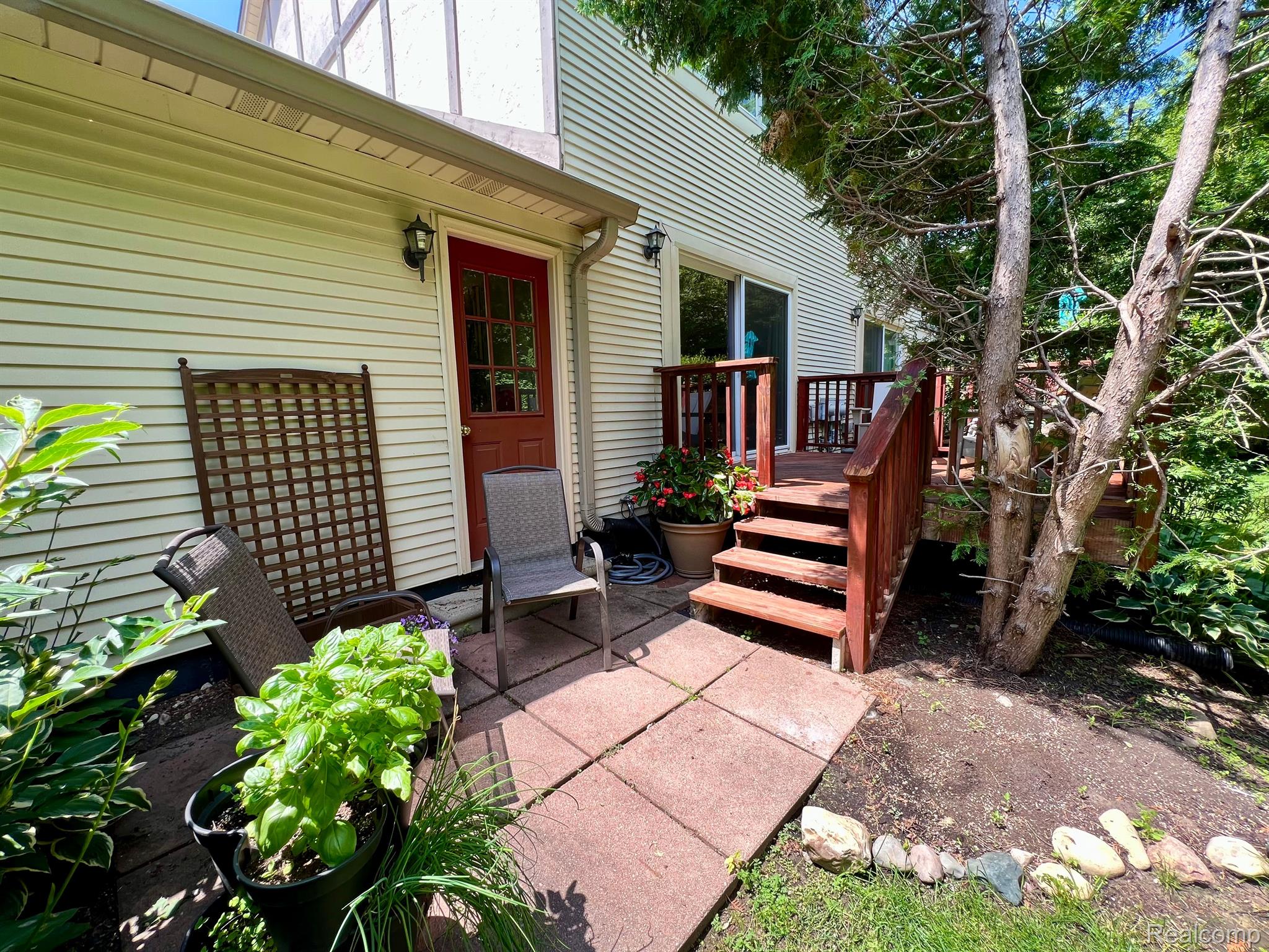 107 Walnut Boulevard Rochester, MI 48307 - Photo 28 of 32 Gallery Image 28