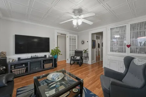 $975,000 | 532 Palisade Avenue, Jersey City, NJ 07307