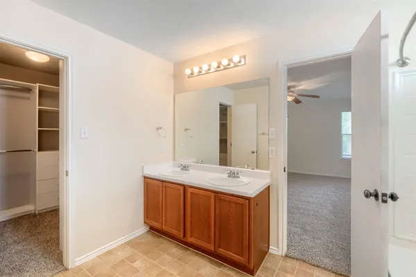 $280,000 | 1011 Shadow Creek Boulevard, Buda, TX 78610