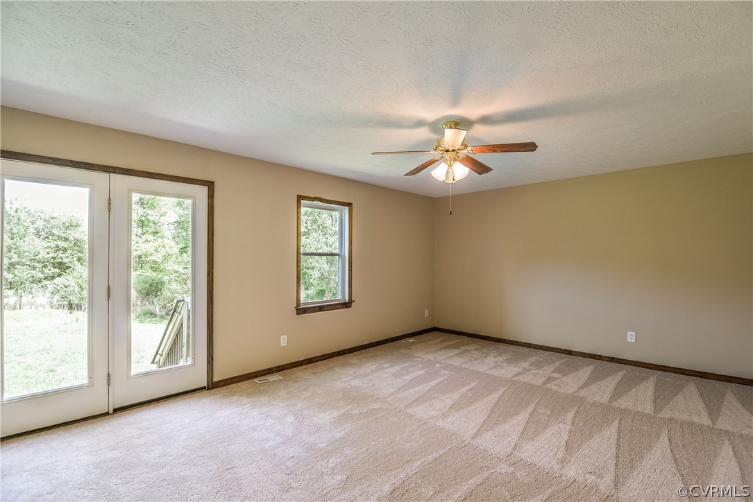 16892 Stage Road Lanexa, VA 23089 - Photo 8 of 25 Gallery Image 8