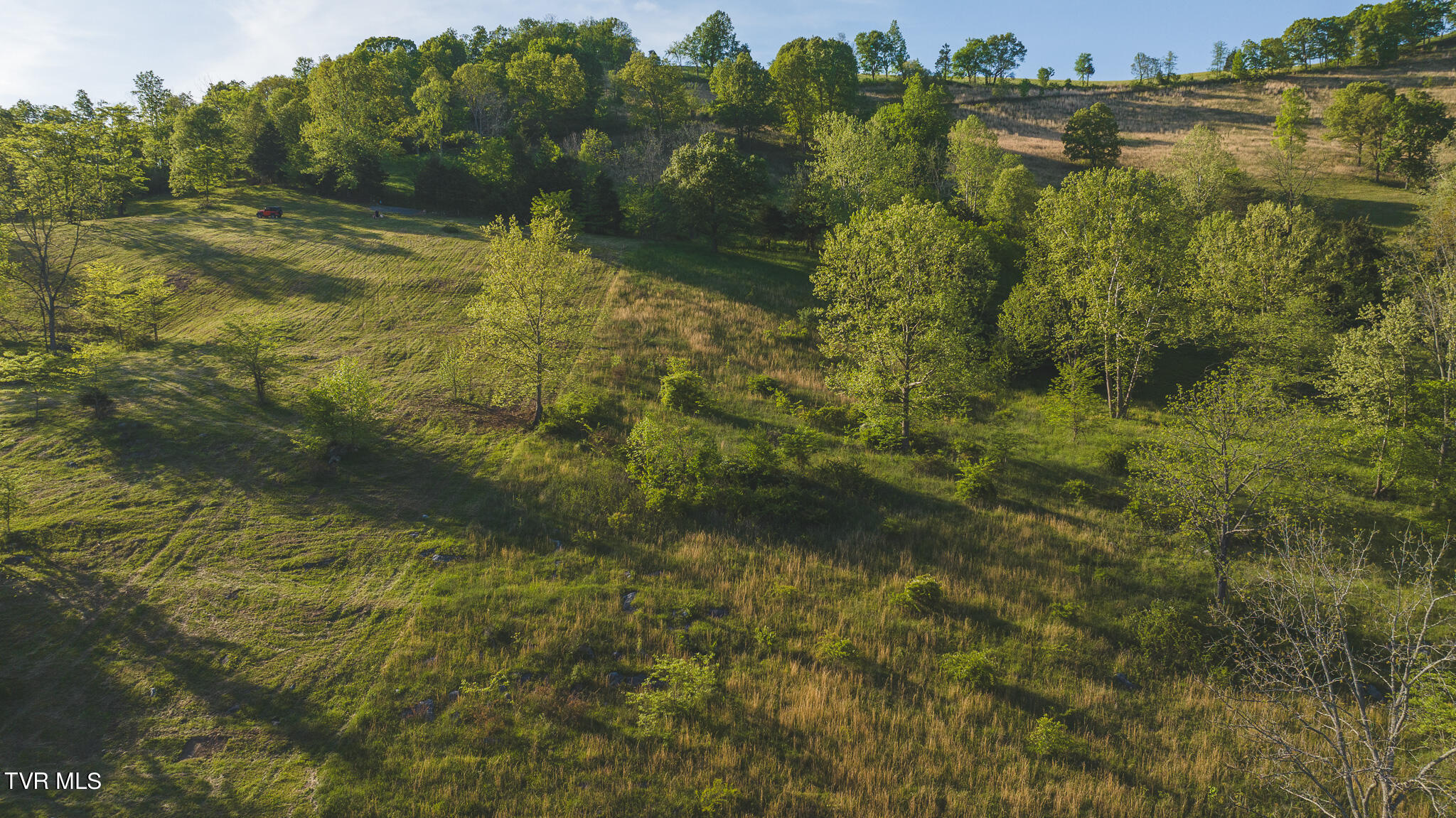 16 R Big Springs Road, Unit 16R Eidson, TN 37731 - Photo 5 of 9 DJI_20240502182937_0918_D