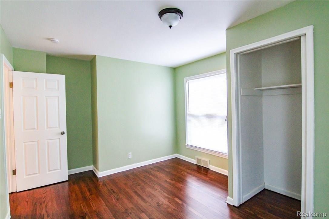 3084 Greenfield Road Berkley, MI 48072 - Photo 8 of 15 image.jpeg
