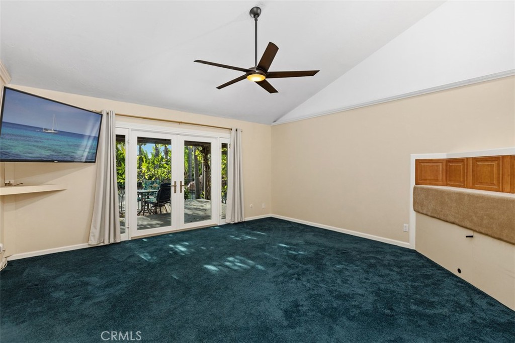 1321 Pepper Tree Lane Vista, CA 92084 - Photo 15 of 63 Primary bedroom