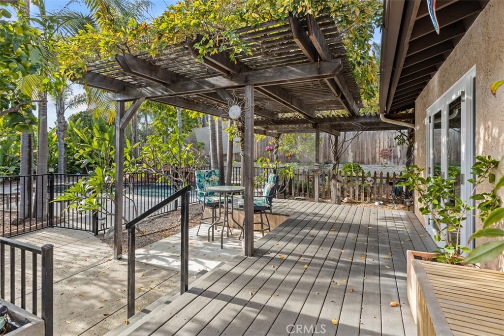 1321 Pepper Tree Lane Vista, CA 92084 - Photo 28 of 63 Patio