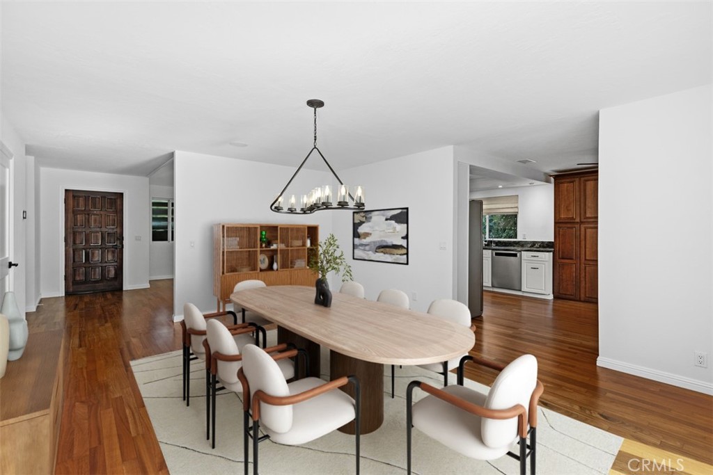 1321 Pepper Tree Lane Vista, CA 92084 - Photo 8 of 63 Dining Room - Virtually staged