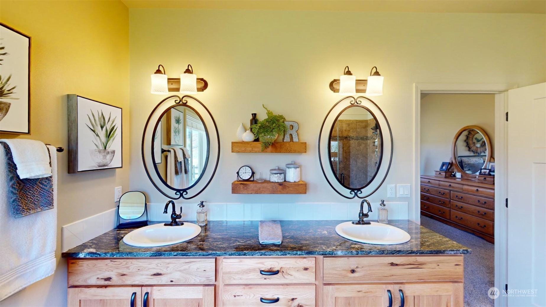 192 Hubbard Road Riverside, WA 98849 - Photo 18 of 40 a bathroom with sink and mirror