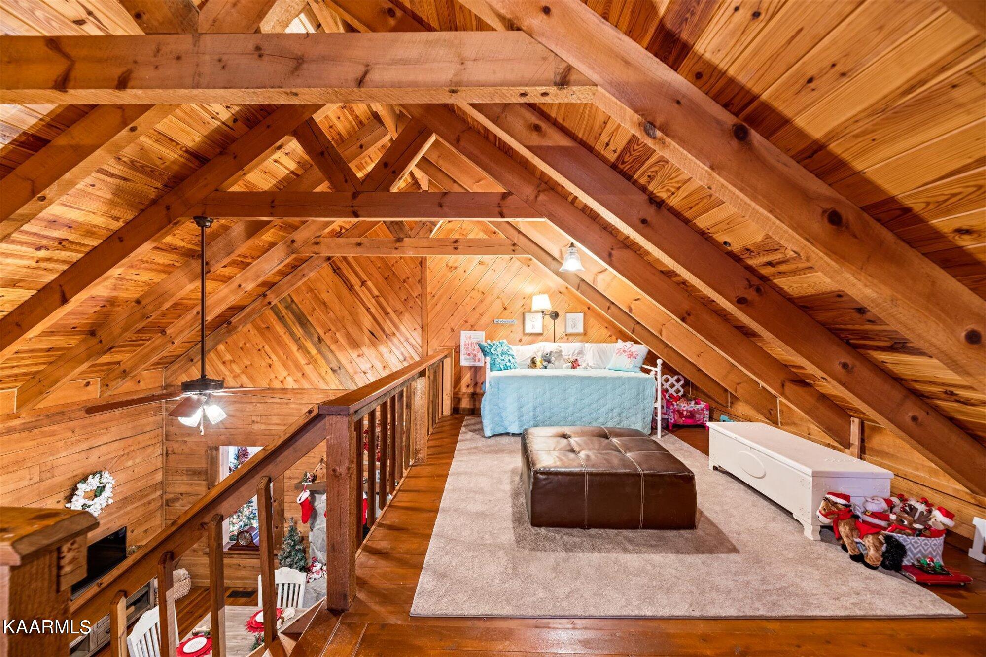 278 Laurel Road Townsend, TN 37882 - Photo 15 of 37 Up Stairs