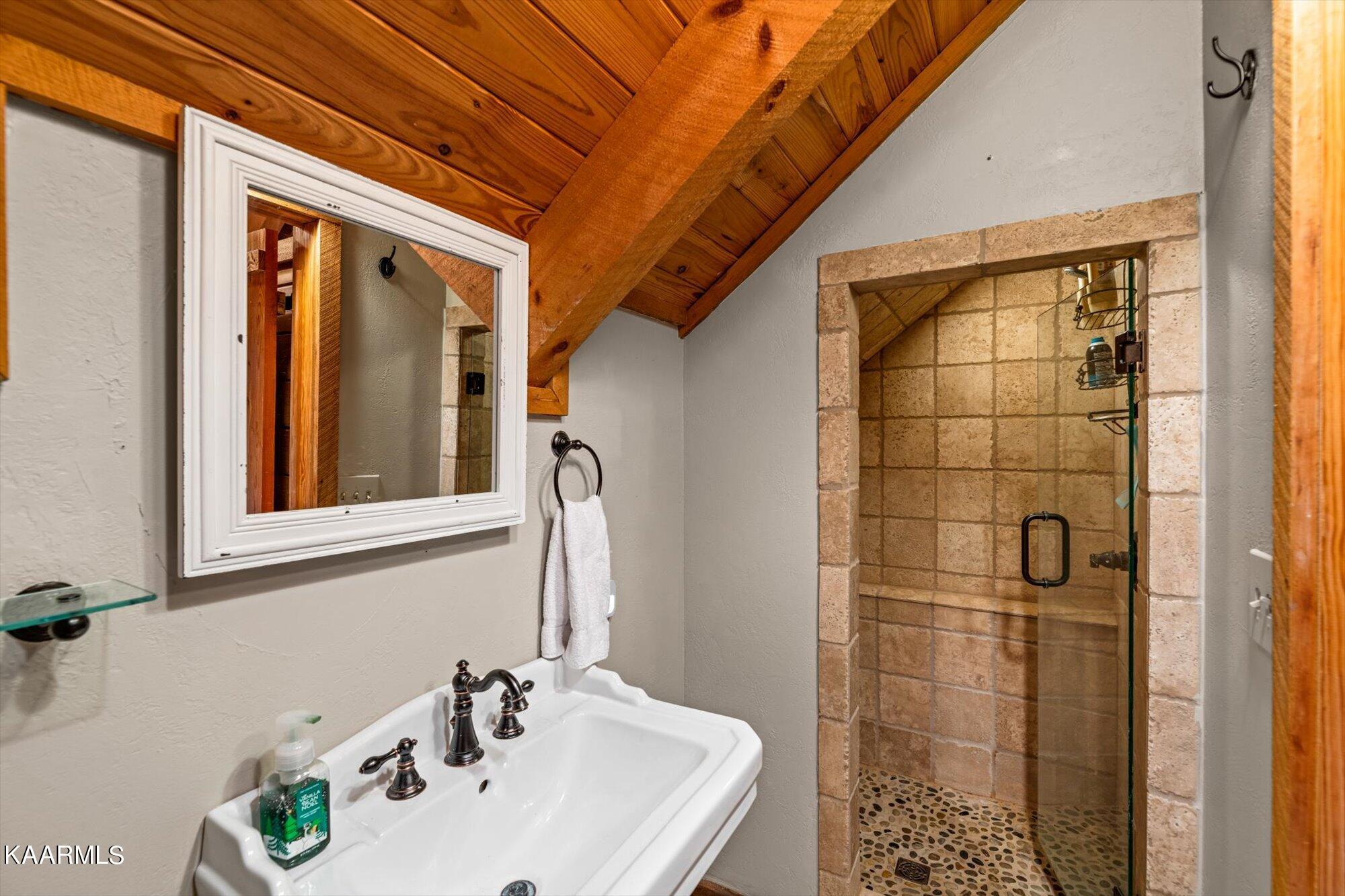 278 Laurel Road Townsend, TN 37882 - Photo 16 of 37 2nd bathroom