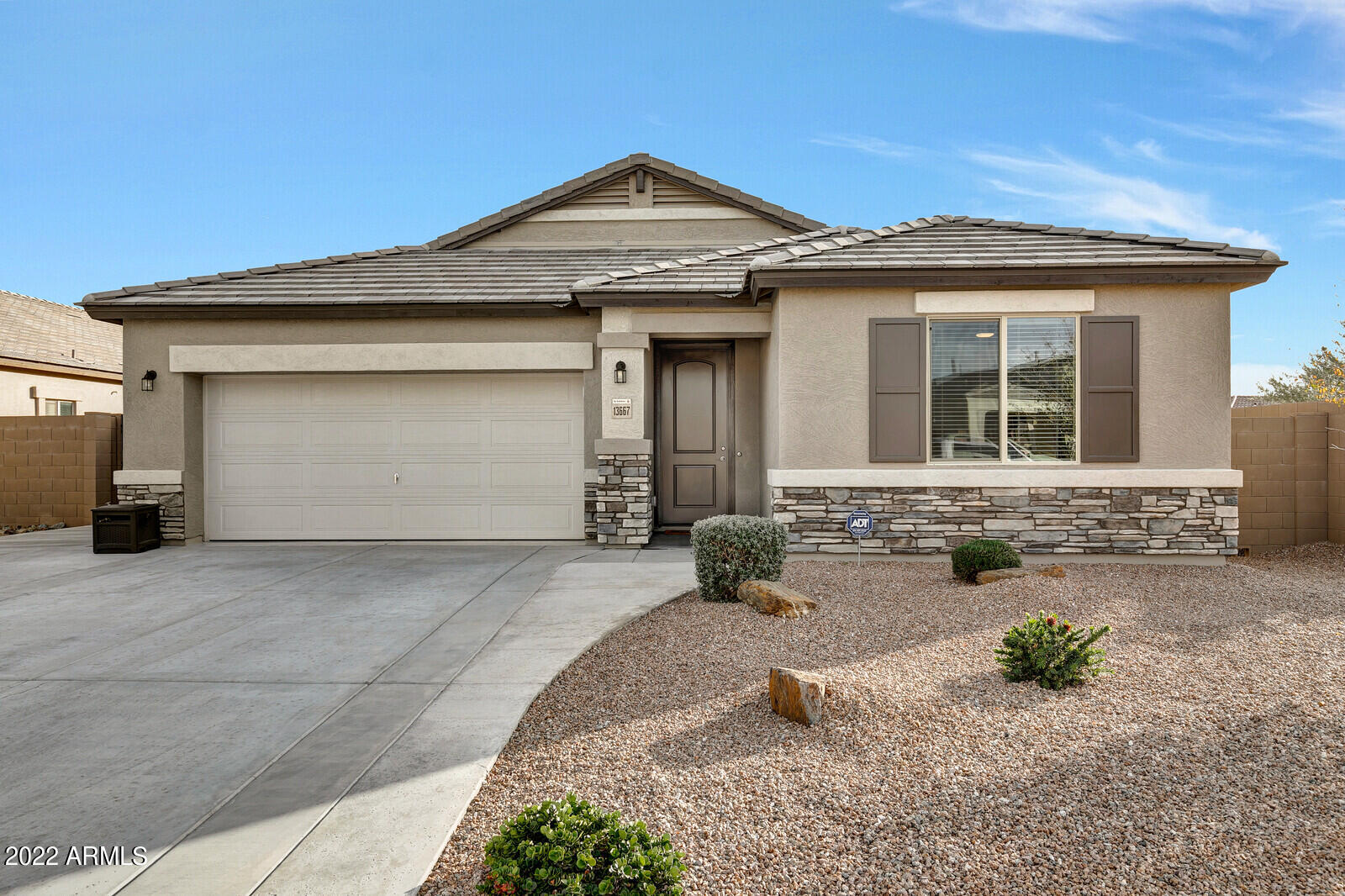 13667 West Briles Road Peoria, AZ 85383 - Photo 3 of 49 02_13667_West_Briles_Rd__02_mls