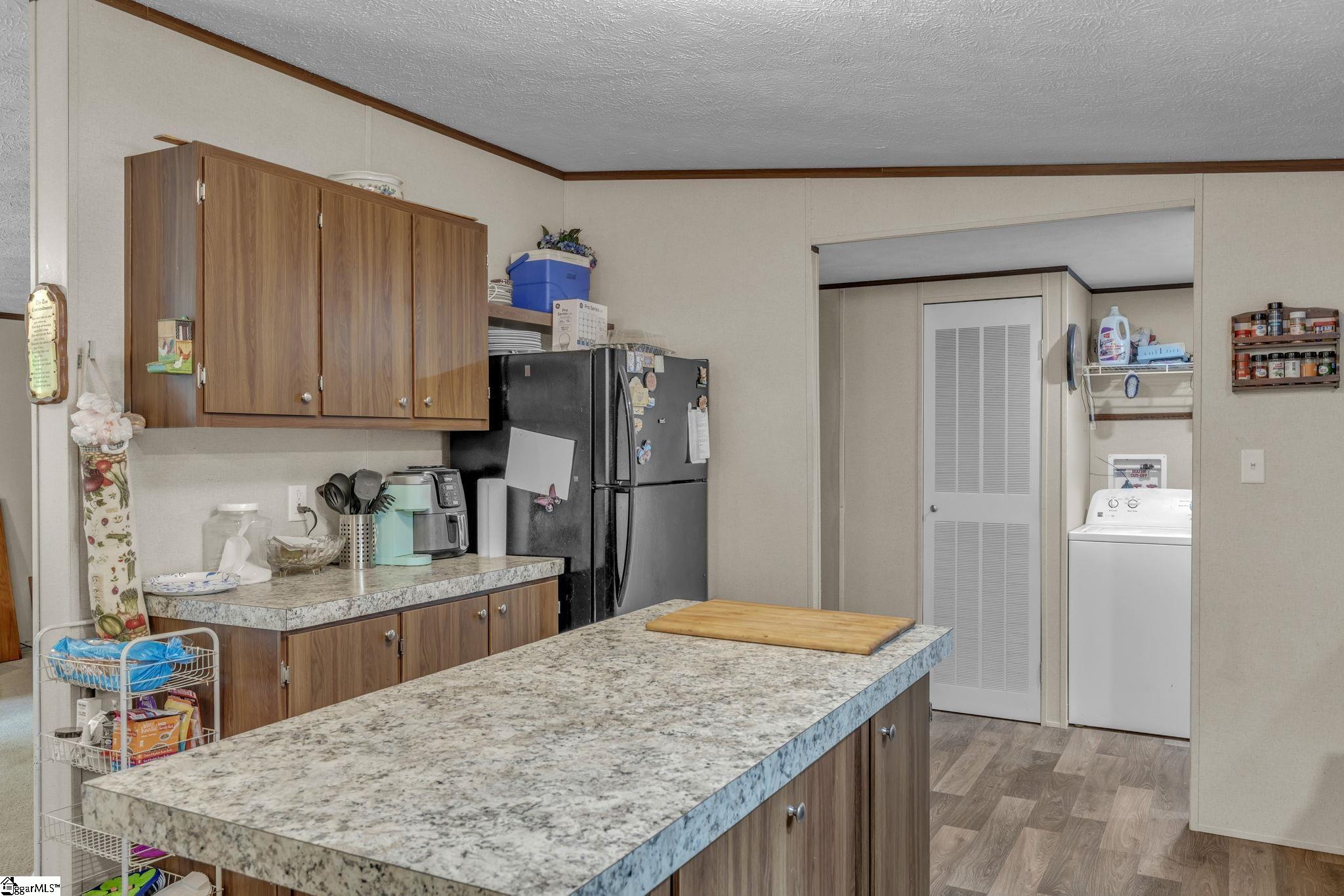 21 Hughes Road Greenville, SC 29611 - Photo 15 of 35