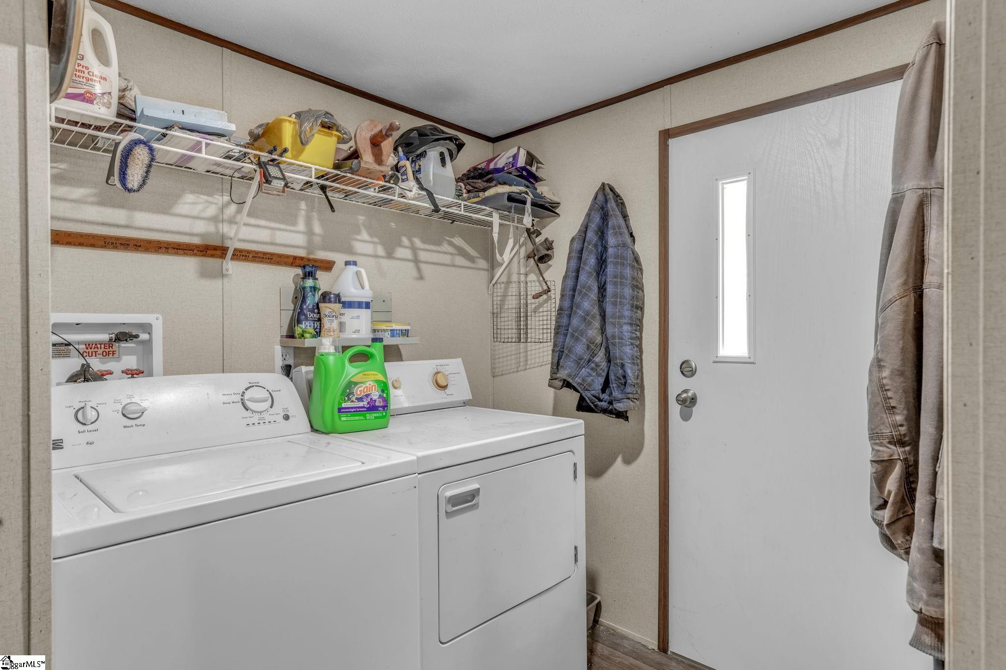 21 Hughes Road Greenville, SC 29611 - Photo 18 of 35