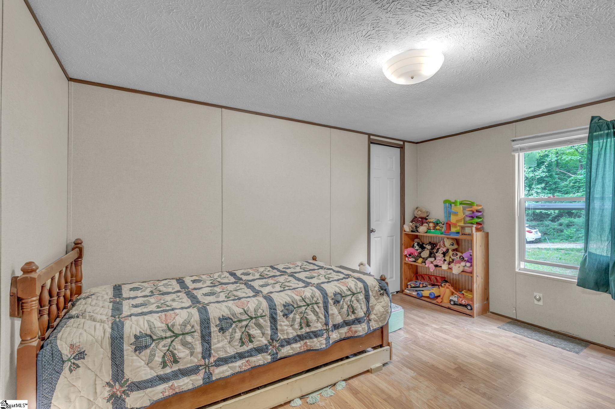 21 Hughes Road Greenville, SC 29611 - Photo 22 of 35