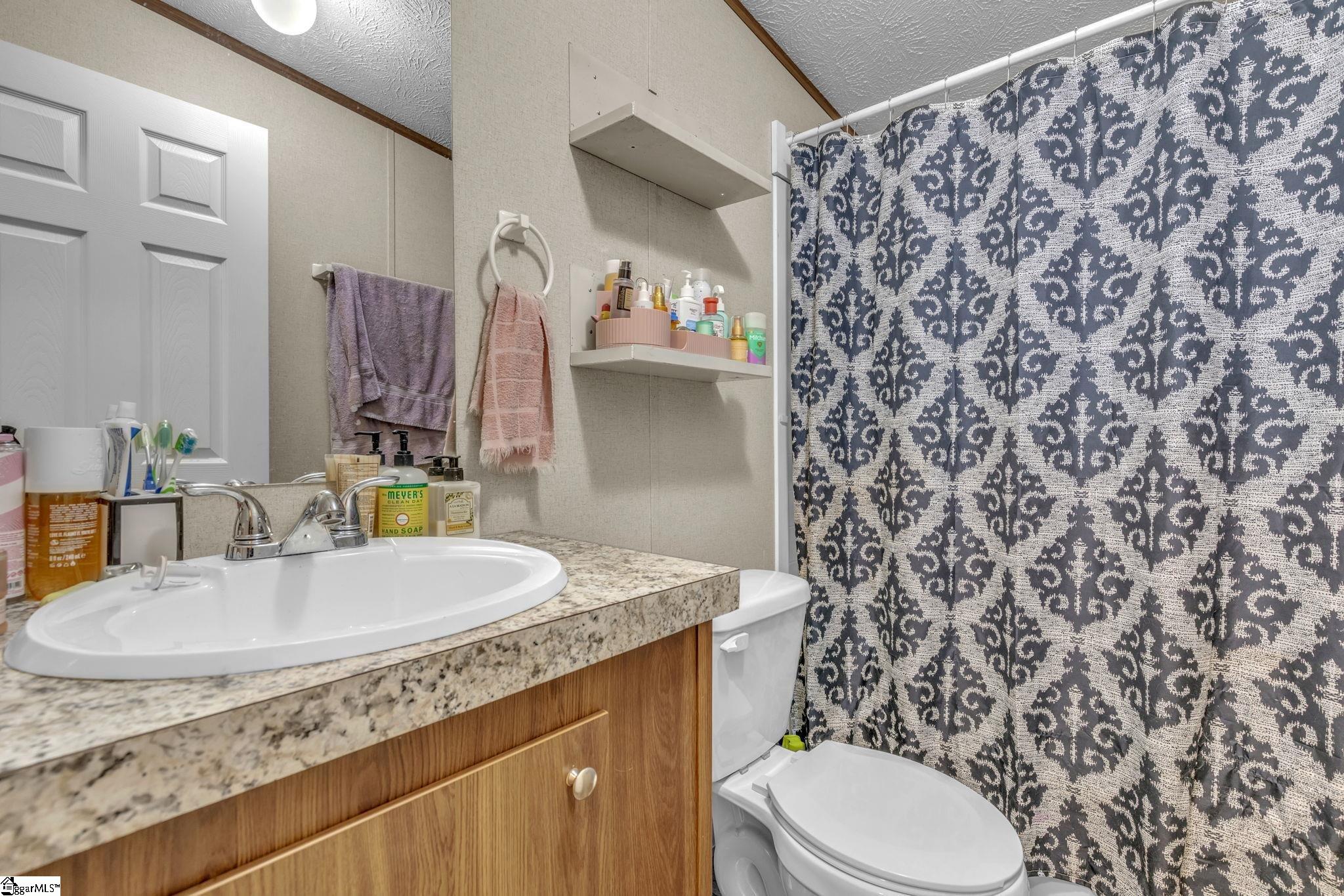 21 Hughes Road Greenville, SC 29611 - Photo 26 of 35