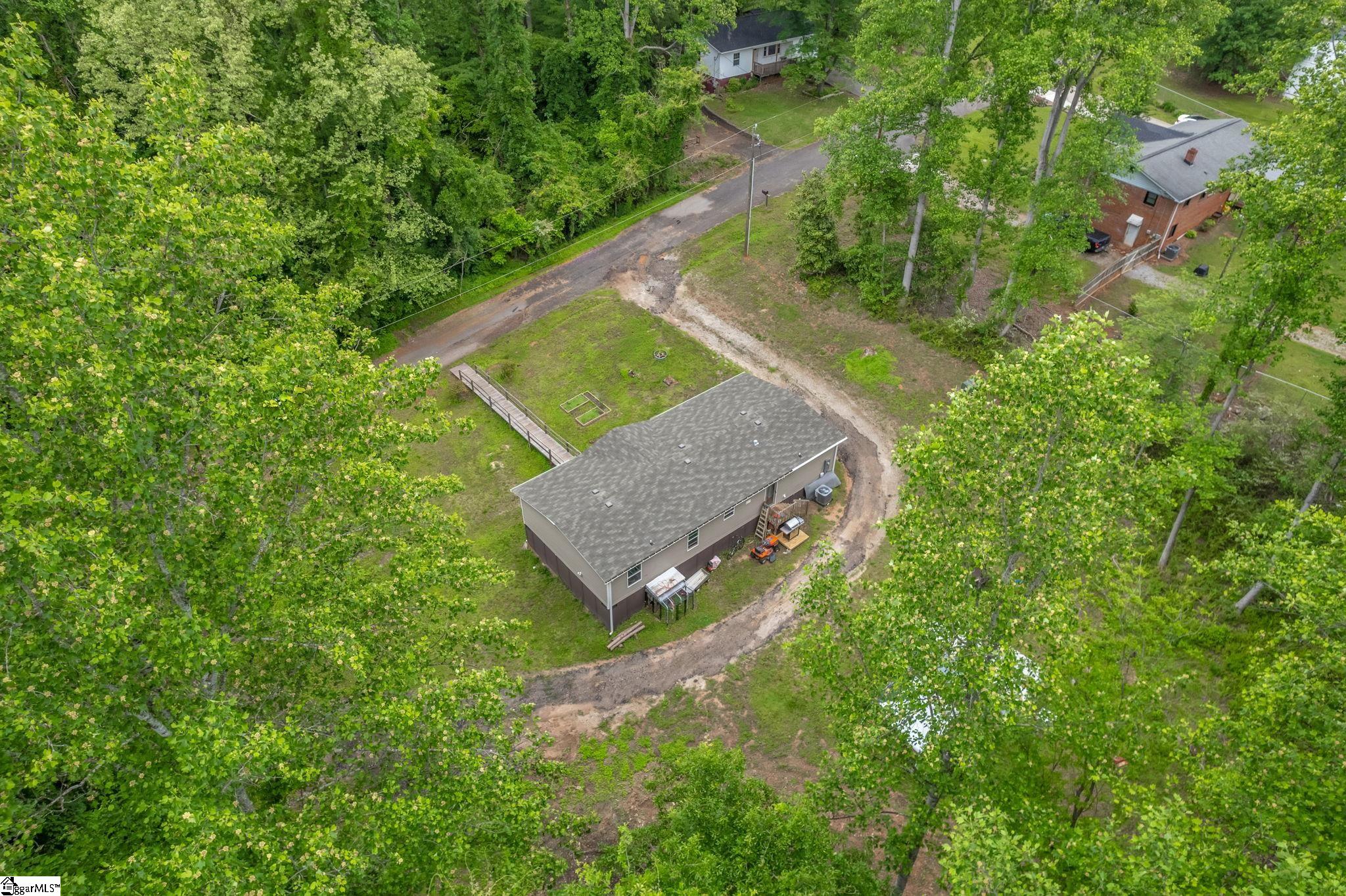 21 Hughes Road Greenville, SC 29611 - Photo 29 of 35