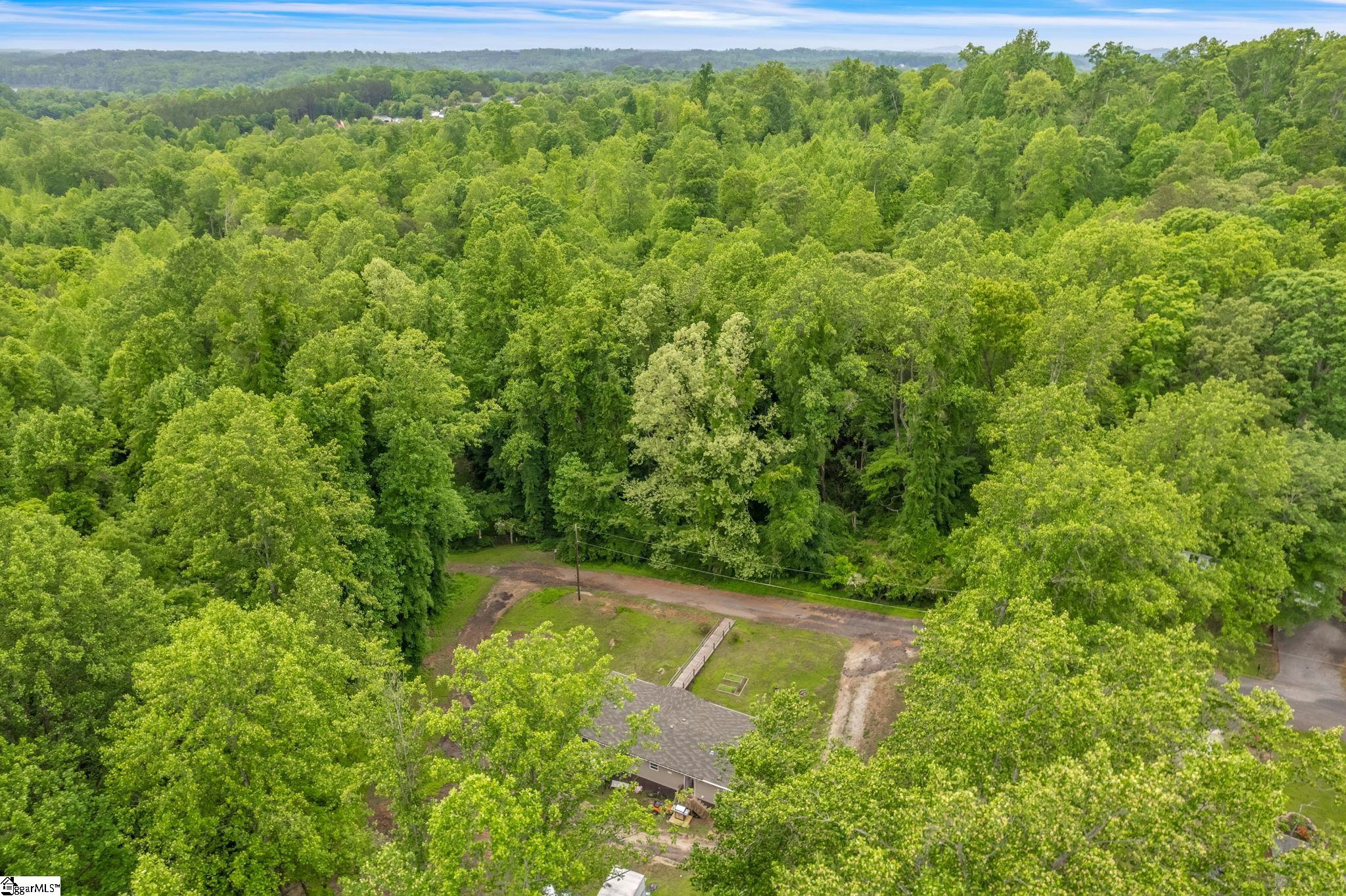 21 Hughes Road Greenville, SC 29611 - Photo 31 of 35