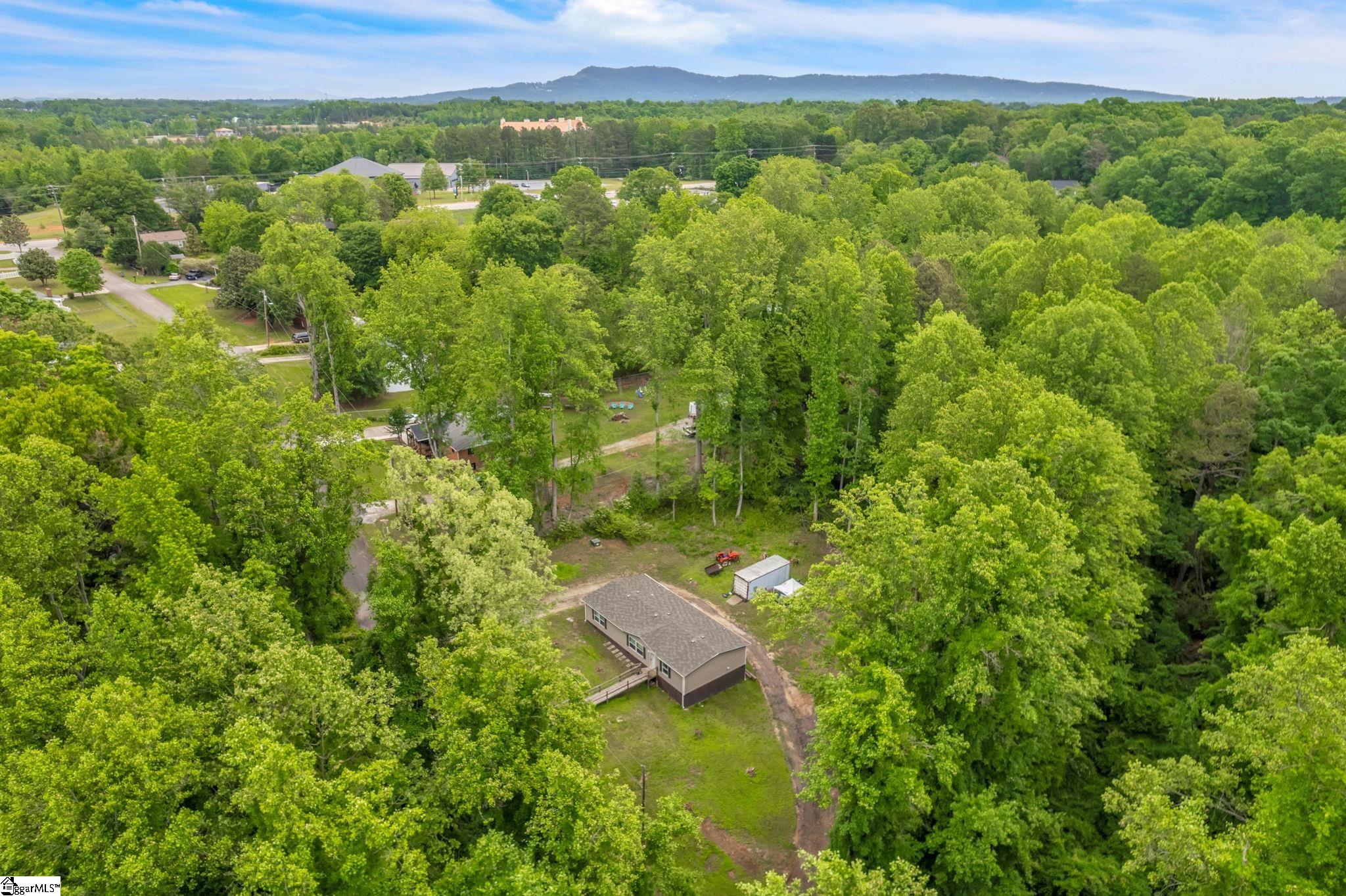 21 Hughes Road Greenville, SC 29611 - Photo 32 of 35