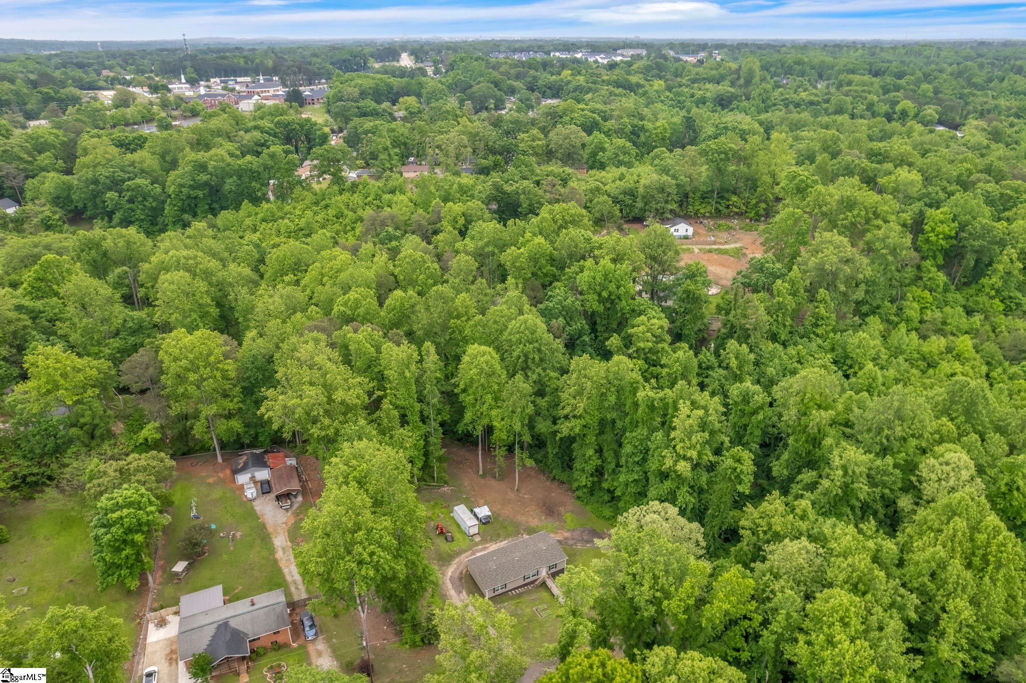 21 Hughes Road Greenville, SC 29611 - Photo 34 of 35