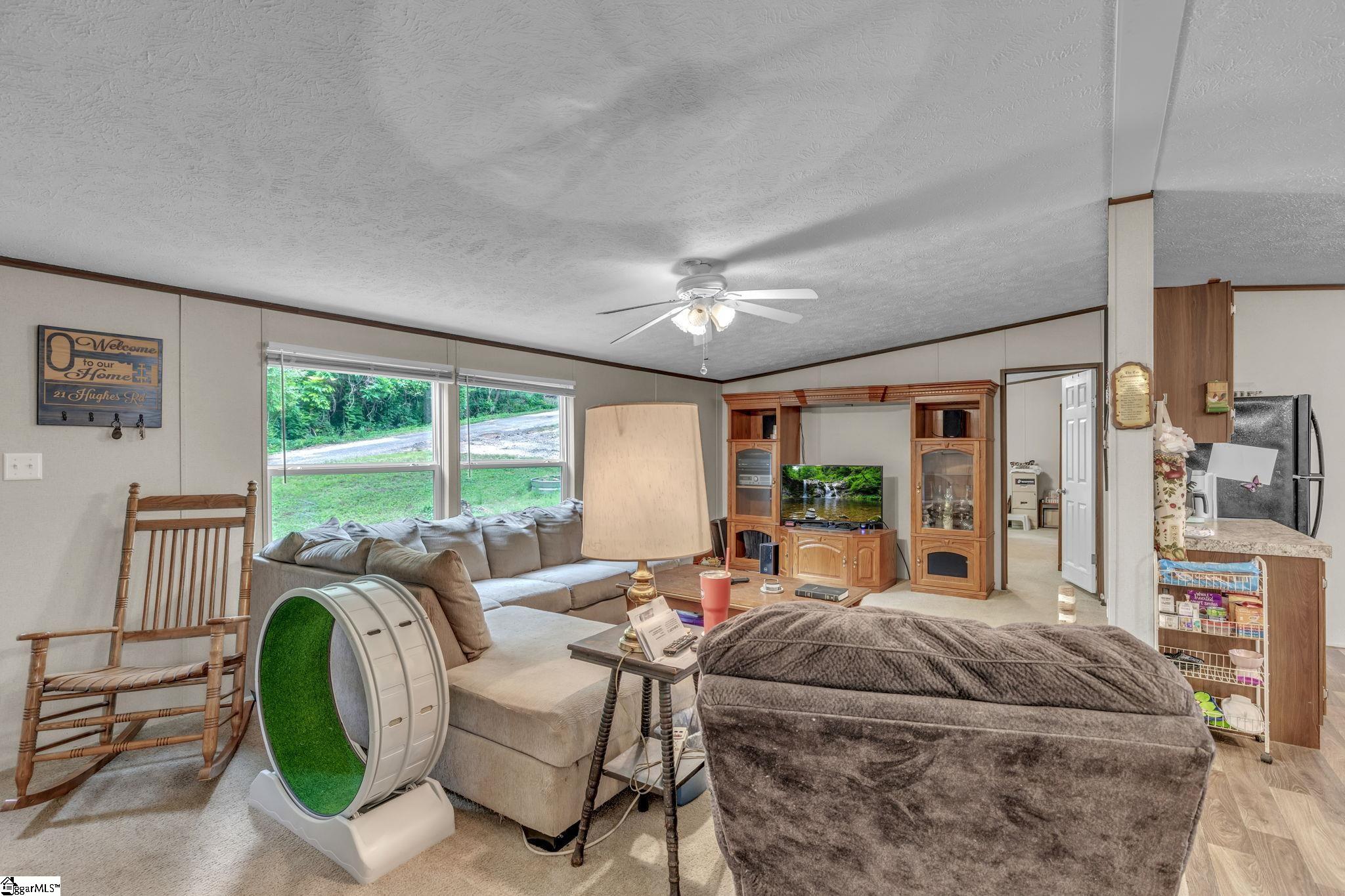 21 Hughes Road Greenville, SC 29611 - Photo 8 of 35