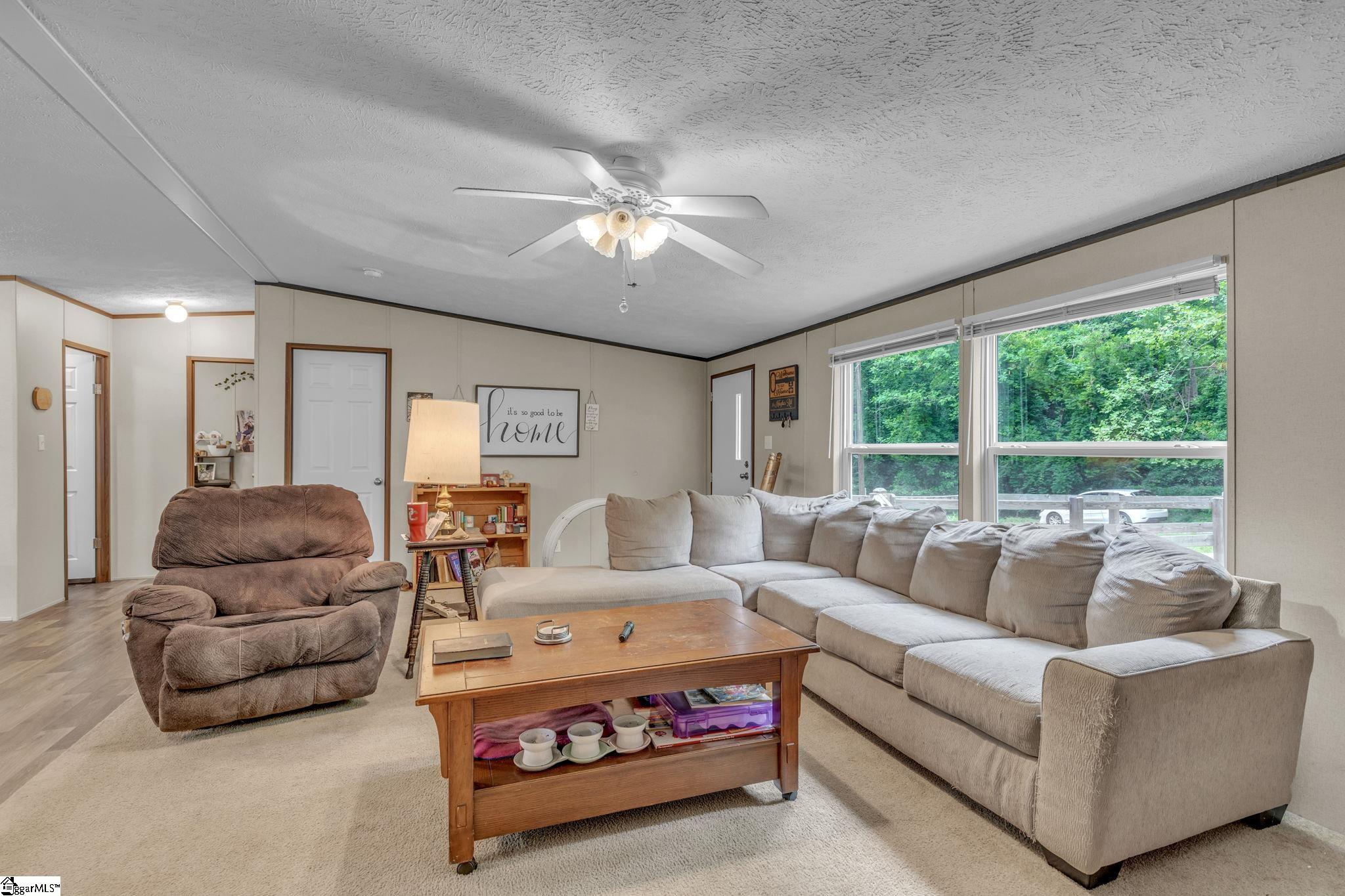 21 Hughes Road Greenville, SC 29611 - Photo 9 of 35