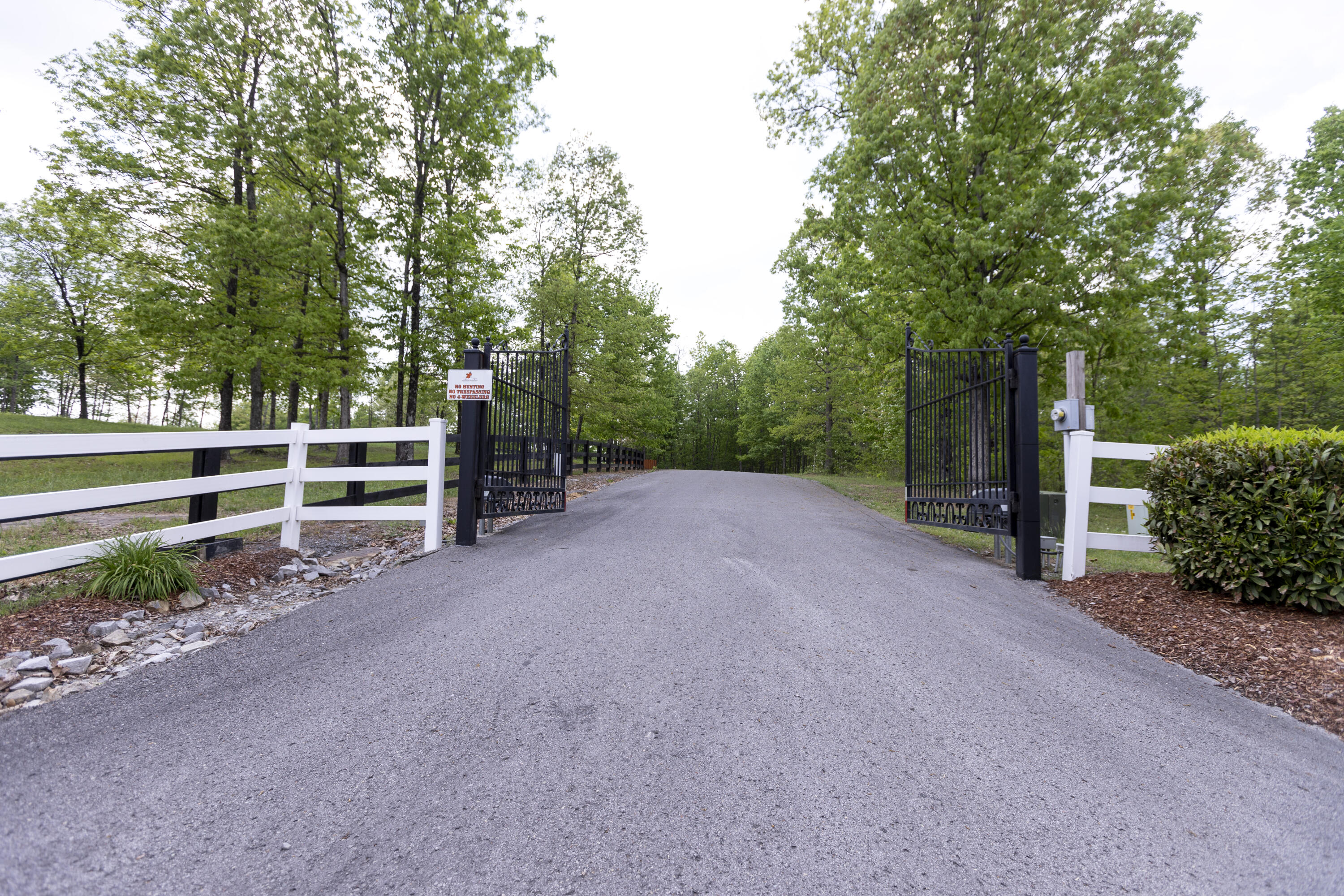 1497 Roaring Creek Road Dunlap, TN 37327 - Photo 38 of 79 Outside_FrontGate_IMG_9221