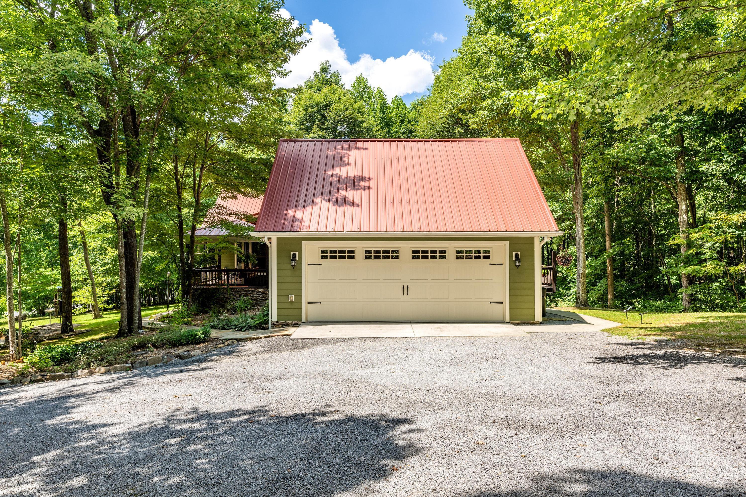 1497 Roaring Creek Road Dunlap, TN 37327 - Photo 6 of 79 2022_07_July_1497_Roaring_Creek_Rd_0010
